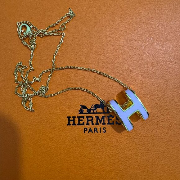 Hermès Gold Classic H Logo Necklace - Picture 6 of 6